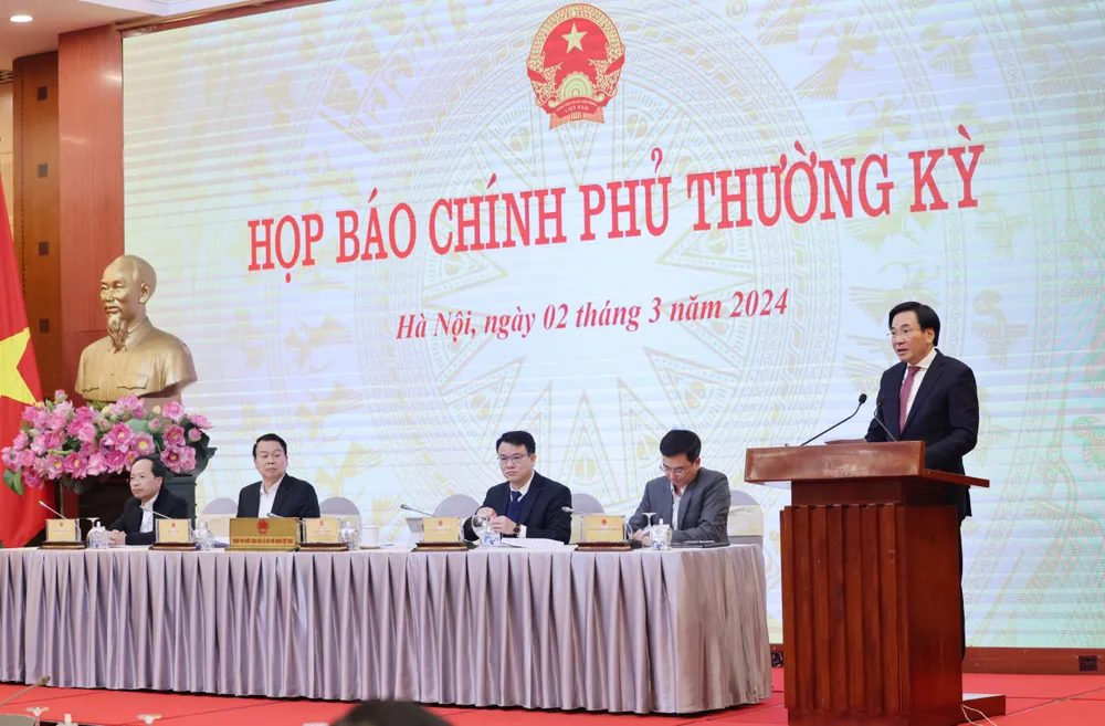 bo-truong-chu-nhiem-vpcp-tran-van-son-chu-tri-va-phat-bieu-tai-cuoc-hop-bao-chinh-phu-thuong-ky-chieu-2-3-952.jpg