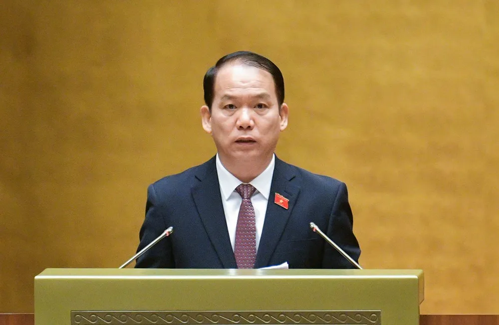 Ủy viên Ủy ban Thường vụ Quốc hội, Chủ nhiệm Ủy ban Pháp luật của Quốc hội Hoàng Thanh Tùng trình bày Báo cáo giải trình, tiếp thu, chỉnh lý dự thảo Luật Thủ đô (sửa đổi)..jpg