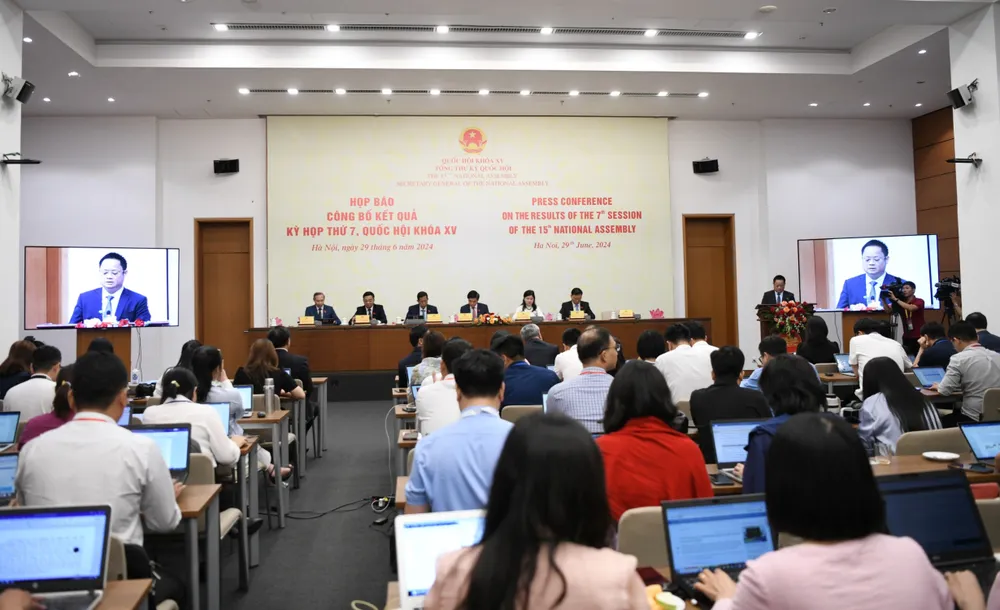Họp báo Quốc hội.jpg