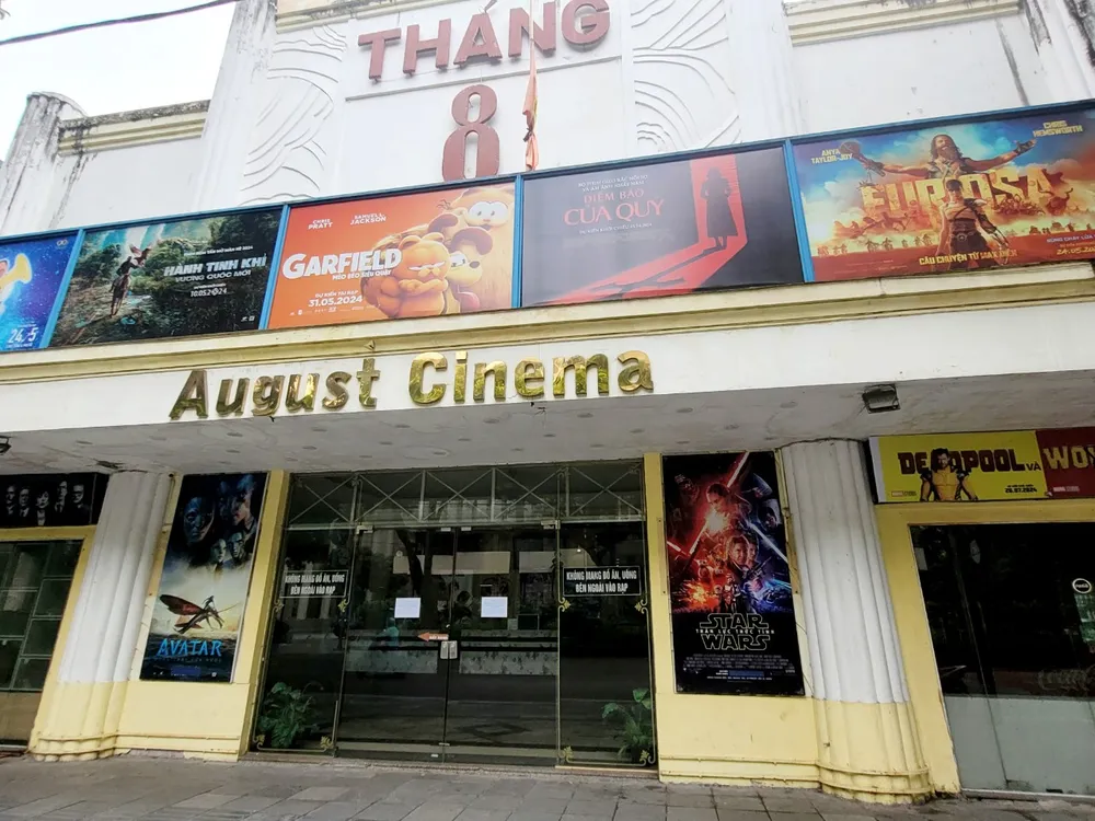 rạp phim tháng 8 đóng cửa.jpg
