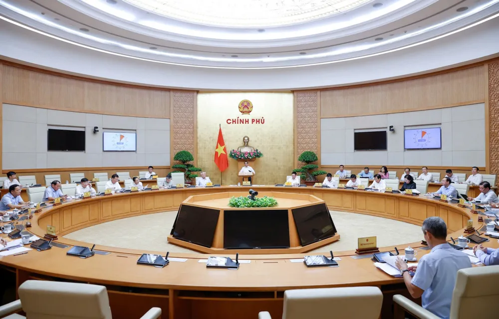 Thủ tướng Phạm Minh Chính chủ trì và phát biểu tại phiên họp Chính phủ chuyên đề về xây dựng pháp luật, sáng 27-8.jpg