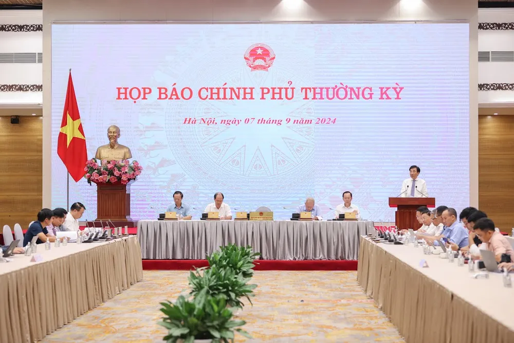Buổi họp báo Chính phủ thường kỳ tháng 8 diễn ra chiều 7-9 tại Hà Nội.jpg