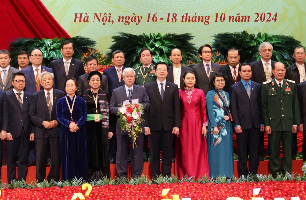 Chủ tịch Ủy ban Trung ương MTTQ Việt Nam Đỗ Văn Chiến phát biểu nhận nhiệm vụ.jpg