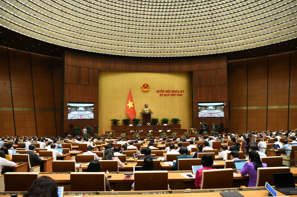 Phiên họp sáng 24-10.jpg