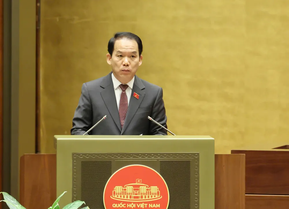 Chủ nhiệm Ủy ban Pháp luật của Quốc hội Hoàng Thanh Tùng trình bày Báo cáo giải trình, tiếp thu, chỉnh lý dự thảo Luật Công chứng (sửa đổi), chiều 25-10.jpg