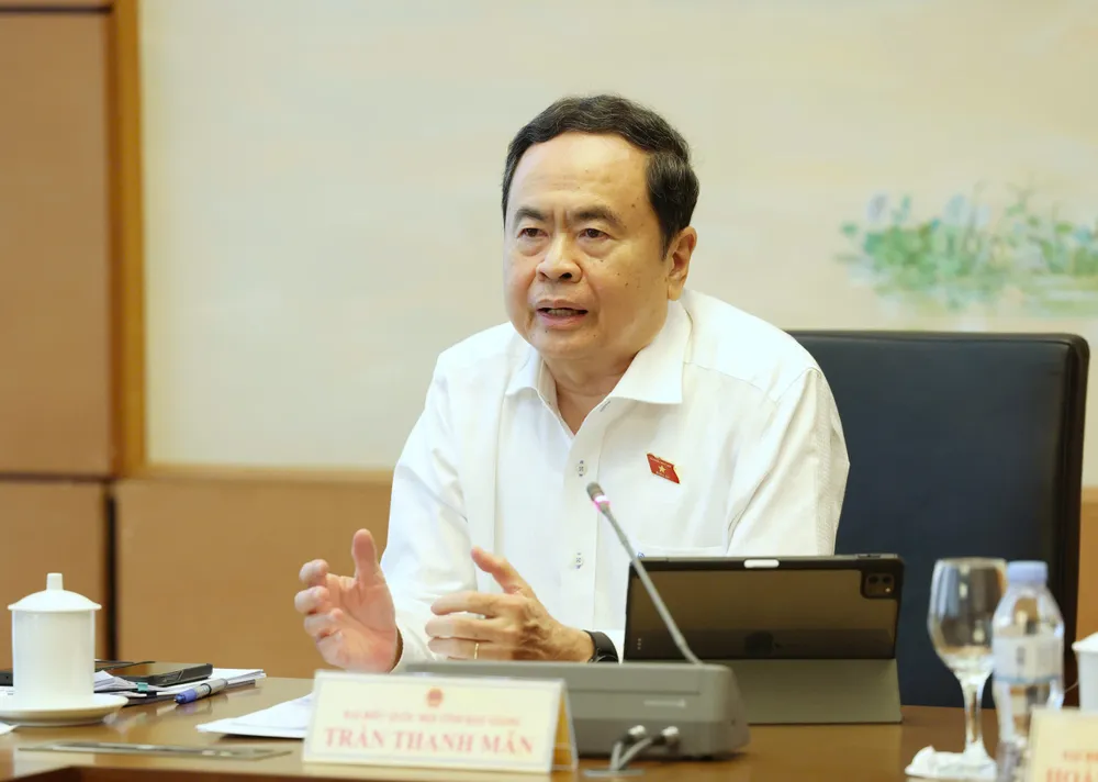 Chủ tịch Quốc hội Trần Thanh Mẫn phát biểu tại phiên thảo luận tổ, chiều 26-10. Ảnh QUANG PHÚC.jpg