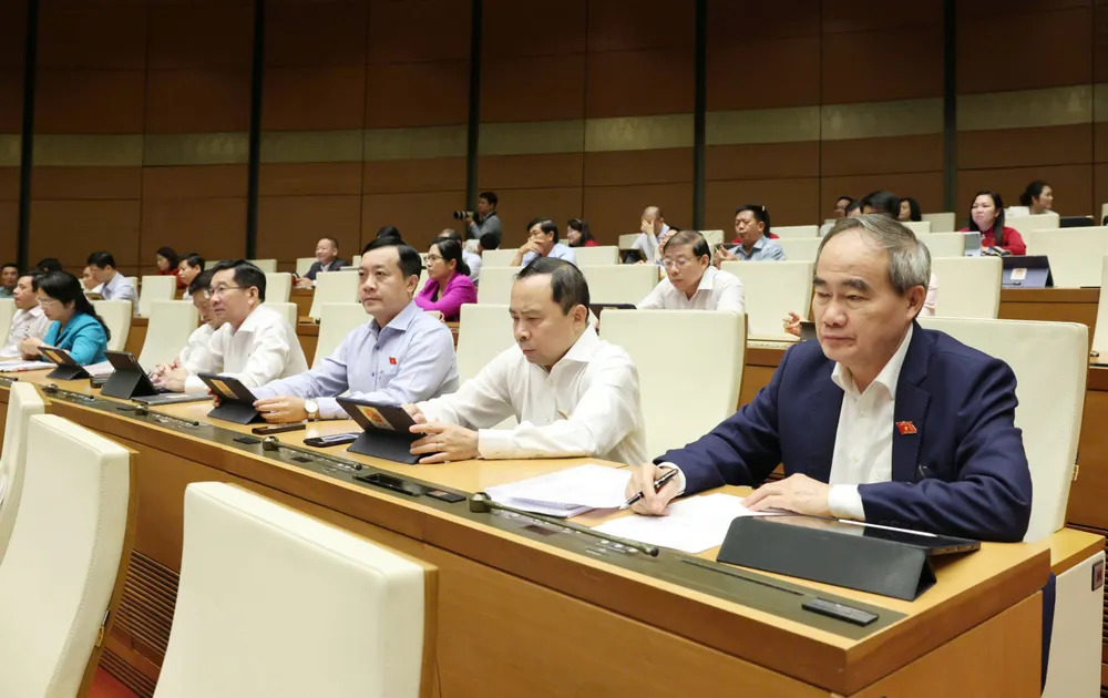 1- Các đại biểu dự phiên chất vấn, chiều 11-11.jpg