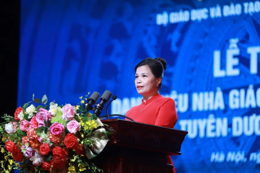 Cô Vũ Thị Hạnh - Phó Hiệu trưởng Trường THPT Chu Văn An (Yên Bái).jpg