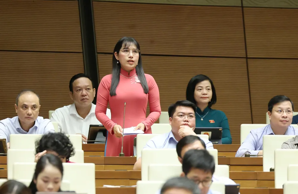 Đại biểu Châu Quỳnh Dao (Kiên Giang).jpg