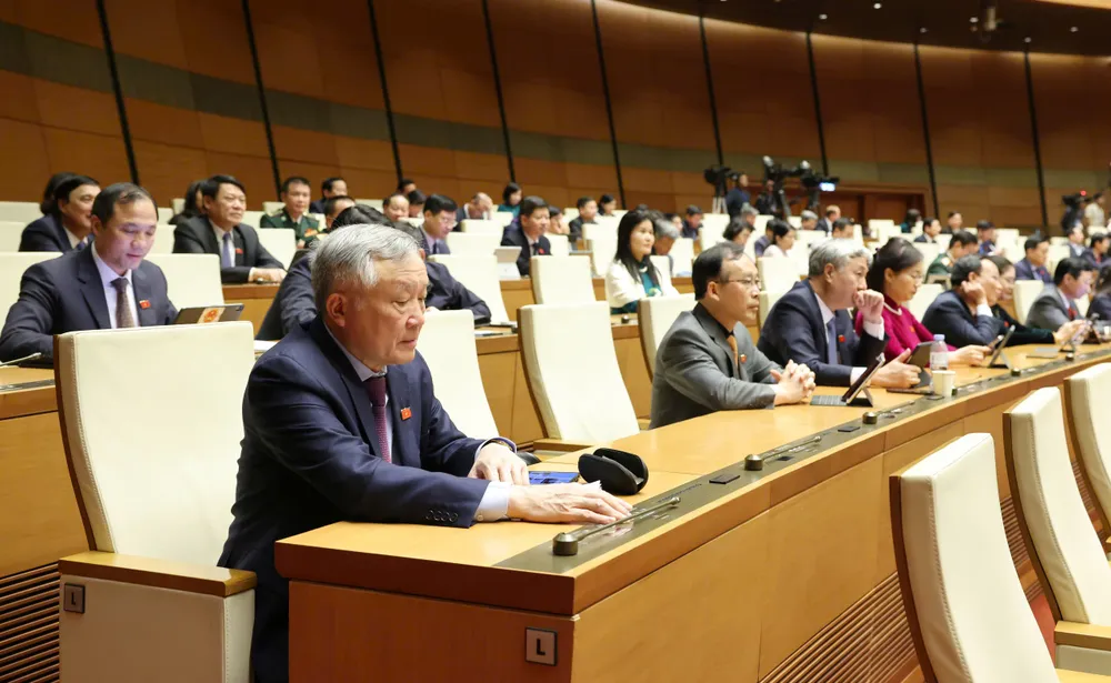 Quốc hội biểu quyết thông qua Nghị quyết kỳ họp.jpg