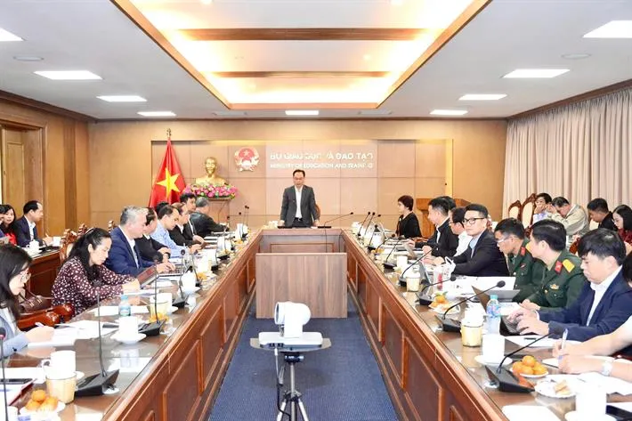 Quang cảnh tọa đàm.jpg