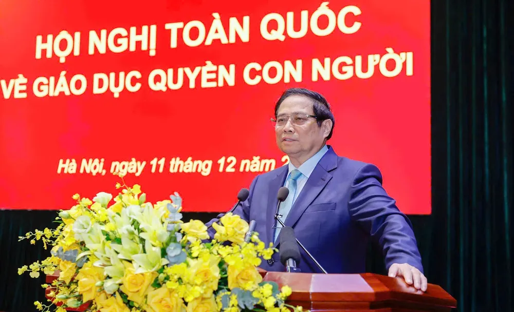 Thủ tướng Phạm Minh Chính chủ trì và phát biểu tại hội nghị toàn quốc về giáo dục quyền con người.jpg