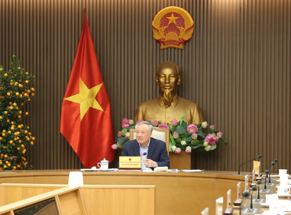 Phó Thủ tướng Thường trực Nguyễn Hòa Bình chủ trì cuộc họp