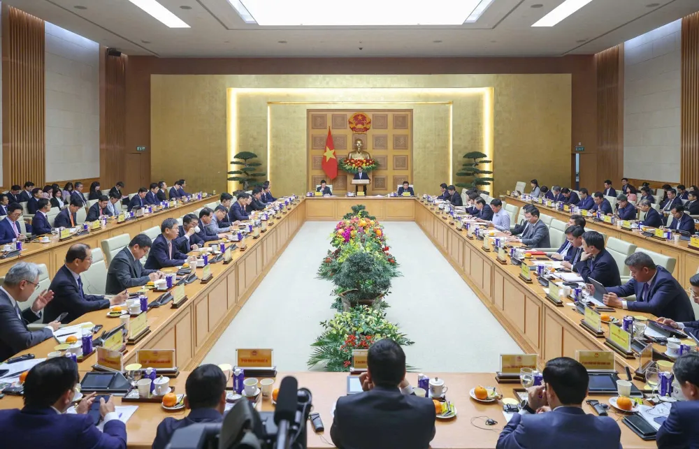 Thủ tướng Phạm Minh Chính phát biểu tại cuộc tọa đàm với các doanh nghiệp Hàn Quốc, sáng 4-3. Ảnh: VIẾT CHUNG 