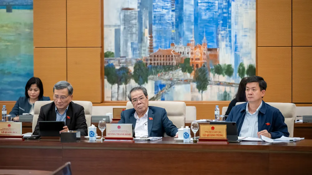 Các đại biểu dự phiên họp