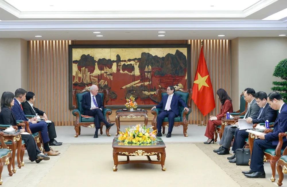 Thủ tướng Phạm Minh Chính tiếp Giáo sư Thomas Vallely. Ảnh: VIẾT CHUNG