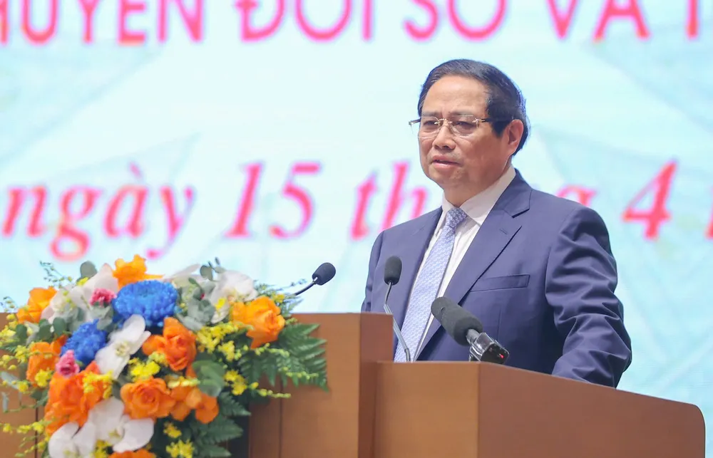 Thủ tướng Phạm Minh Chính phát biểu tại hội nghị doanh nghiệp Nhà nước tiên phong trong chuyển đổi số và thúc đẩy tăng trưởng. Ảnh: VIẾT CHUNG