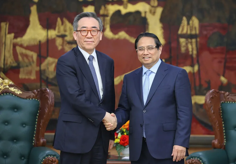 Thủ tướng Phạm Minh Chính tiếp Bộ trưởng Ngoại giao Hàn Quốc Cho Tae-yul. Ảnh: VIẾT CHUNG