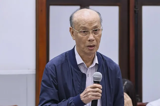 GS.TS Trần Ngọc Đường, chủ nhiệm Hội đồng tư vấn về Dân chủ và Pháp luật, Ủy ban Trung ương MTTQ Việt Nam phát biểu tại Hội nghị.jpg