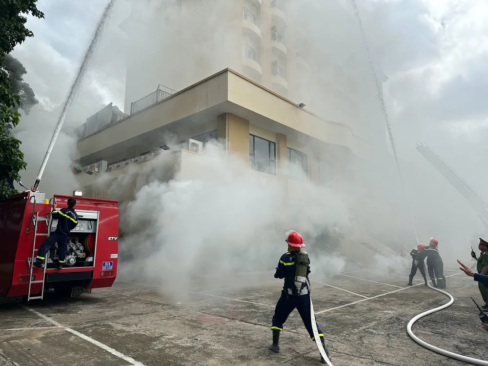 Chậm nhất đến ngày 1-1-2026, UBND cấp tỉnh hoàn thành việc phân loại, lập và công bố danh sách cơ sở không bảo đảm yêu cầu về PCCC