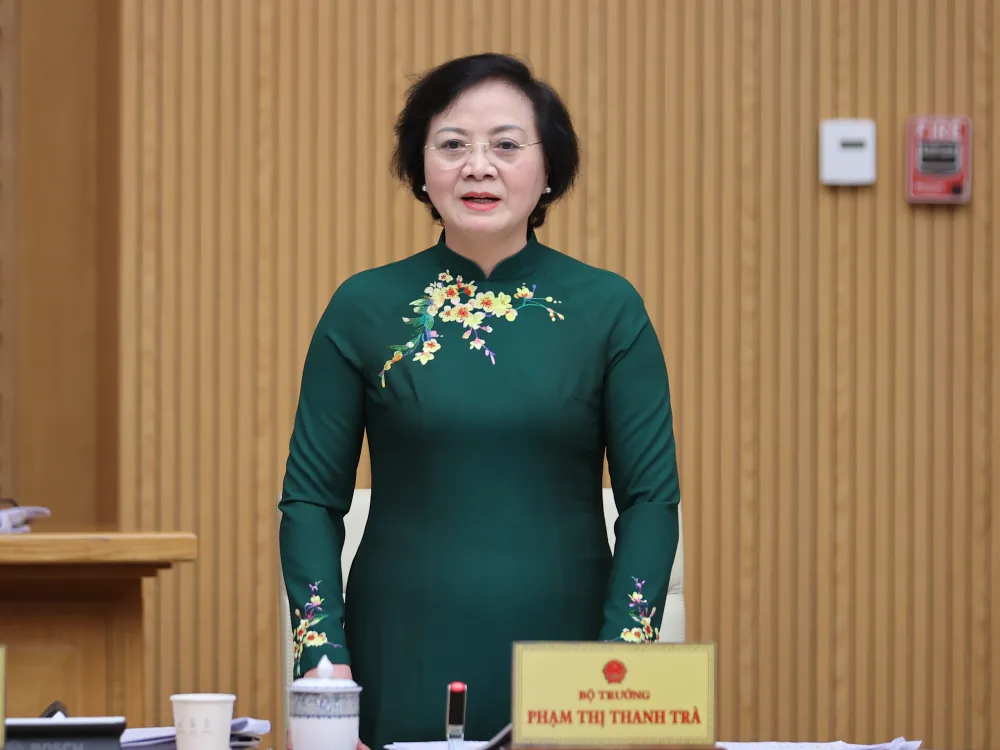 Bộ trưởng Bộ Nội vụ Phạm Thị Thanh Trà phát biểu tại Phiên họp.jpg