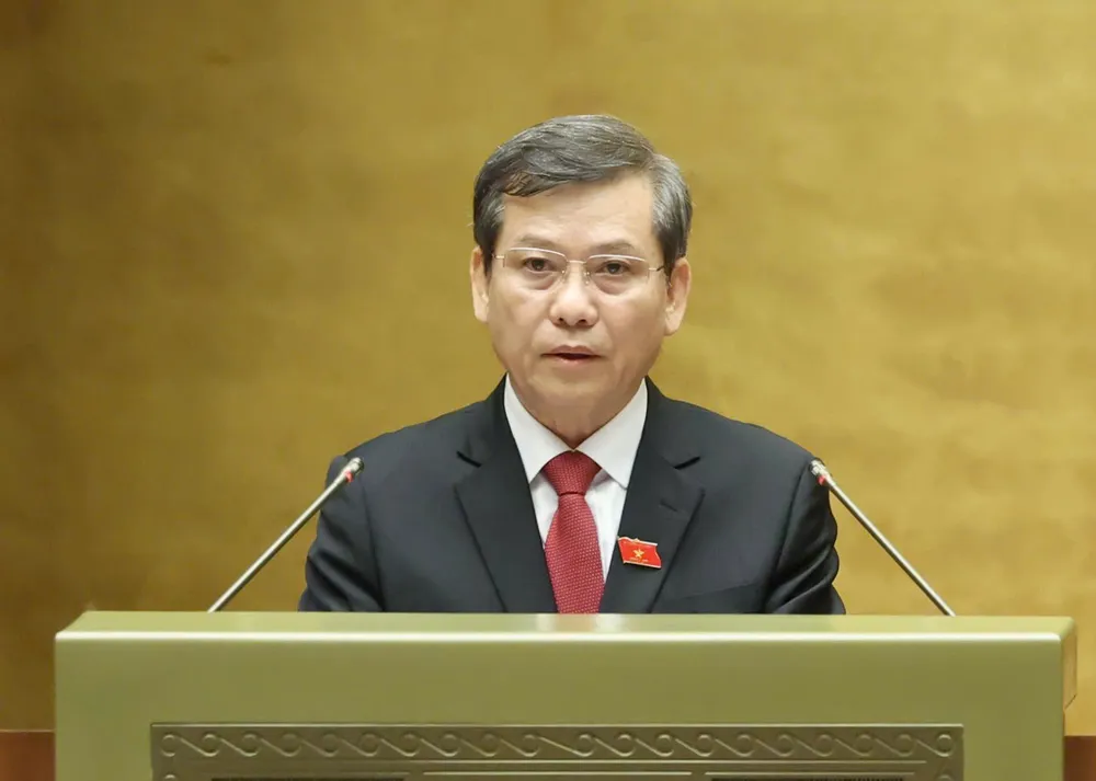 Chánh án Tòa án nhân dân tối cao Lê Minh Trí trình bày báo cáo giải trình, tiếp thu, chỉnh lý dự thảo Luật sửa đổi, bổ sung một số điều của Luật Tổ chức Tòa án nhân dân.jpg