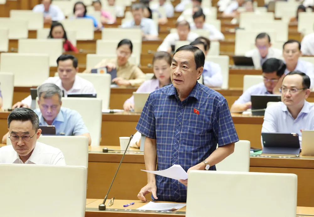 Đại biểu Phạm Văn Hòa (Đồng Tháp).jpg