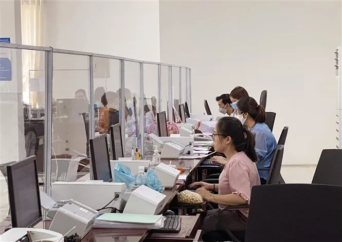 Chính phủ bỏ một số hình thức kỷ luật đối với cán bộ, công chức