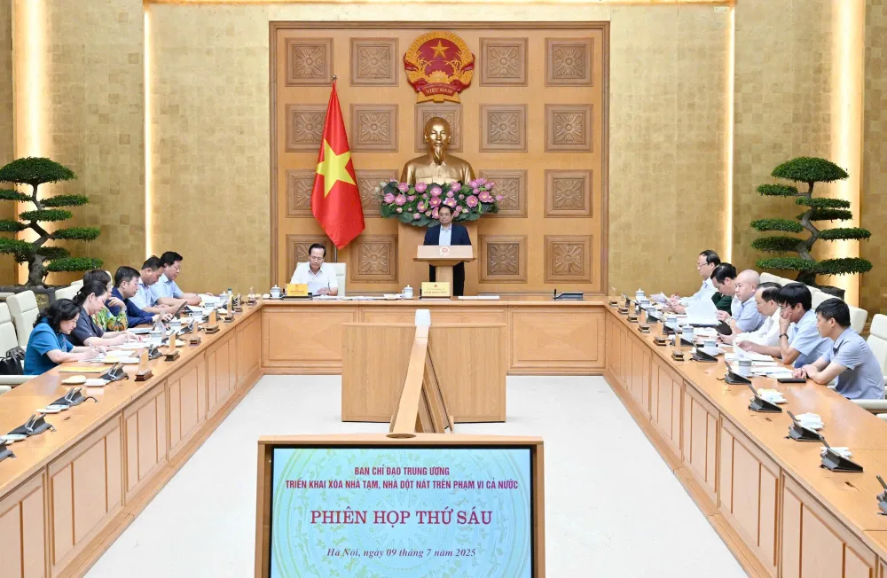 Thủ tướng Phạm Minh Chính phát biểu tại phiên họp. Ảnh: VIẾT CHUNG