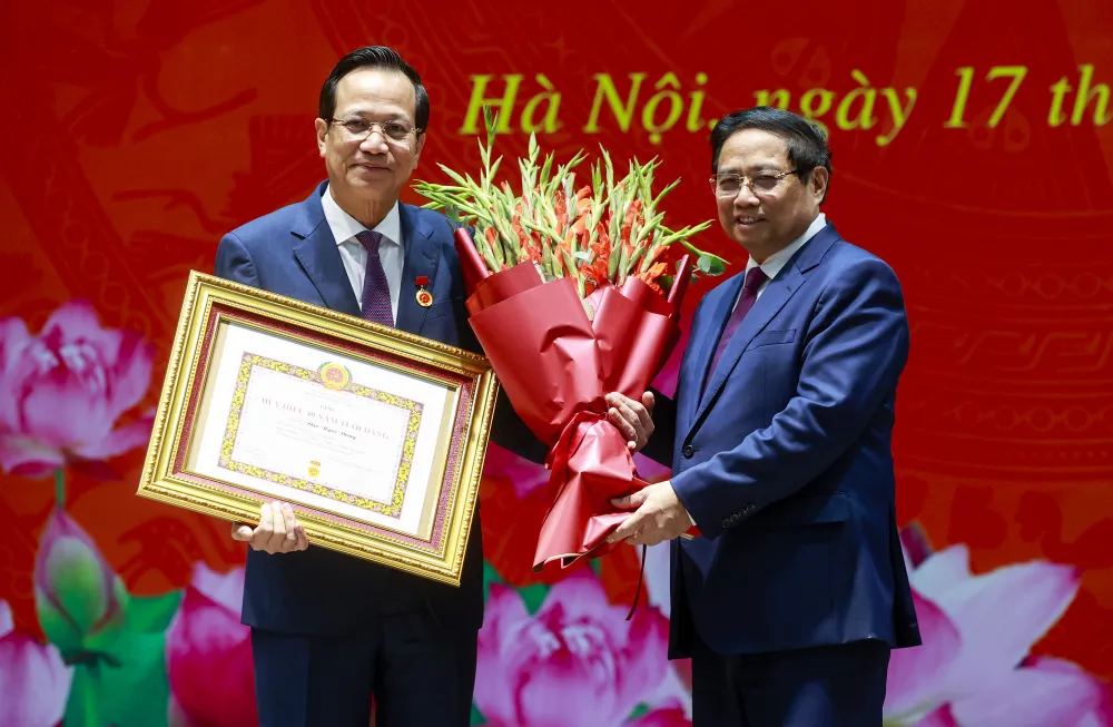 Thủ tướng chúc mừng đồng chí Đào Ngọc Dung