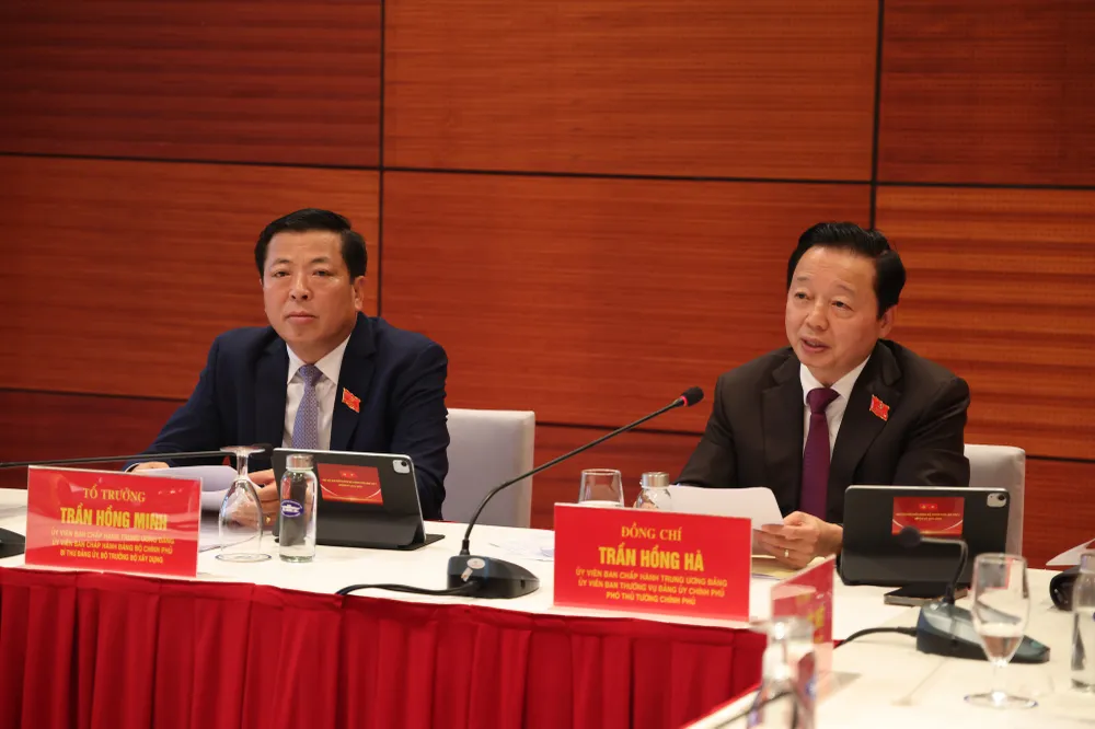 Phó Thủ tướng Trần Hồng Hà phát biểu thảo luận tại tổ.jpg