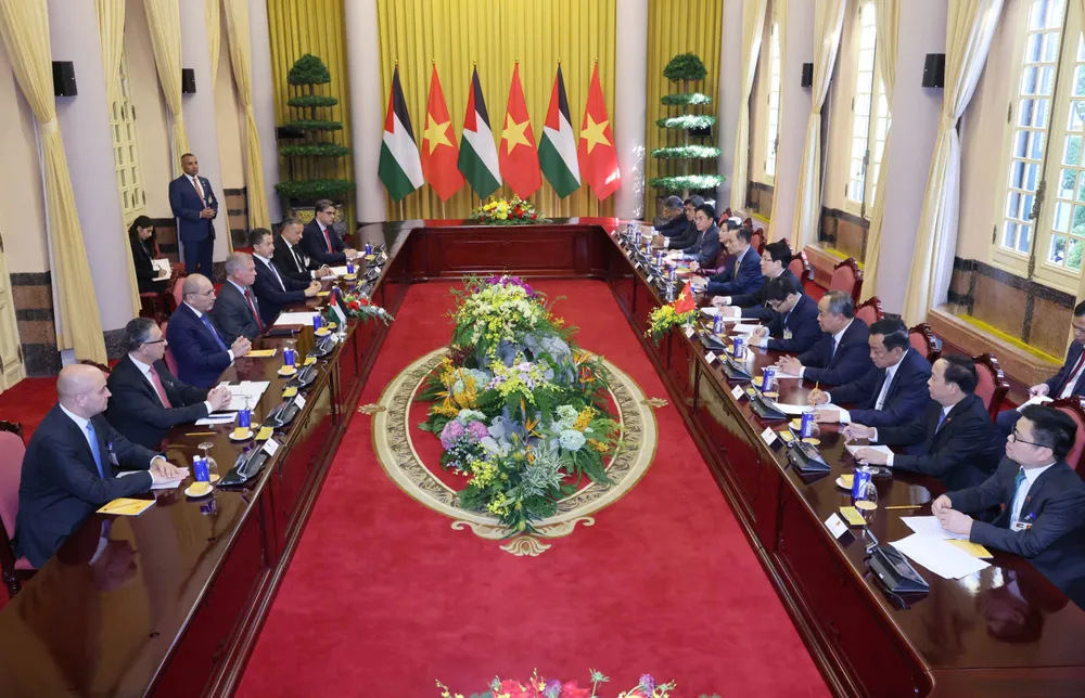 Chủ tịch nước Lương Cường và Quốc vương Abdullah II Ibn Al Hussein  hội đàm, chiều 12-11. Ảnh QUANG PHÚC.jpg