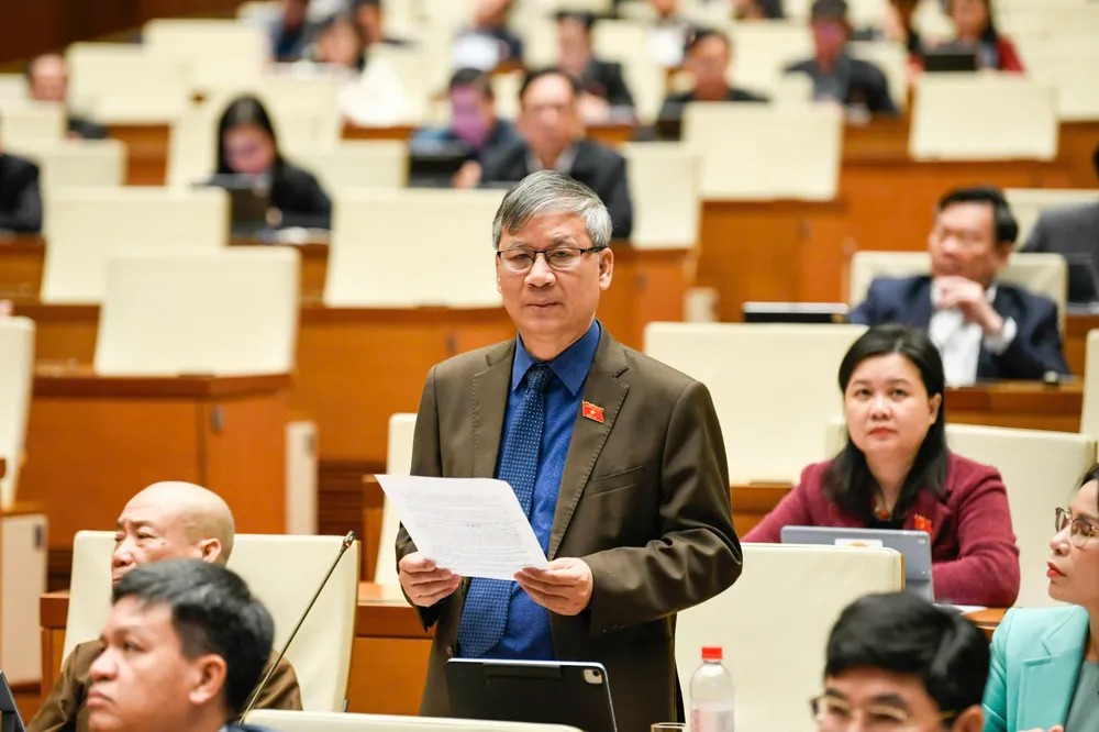 Nguyễn Anh Trí.jpg