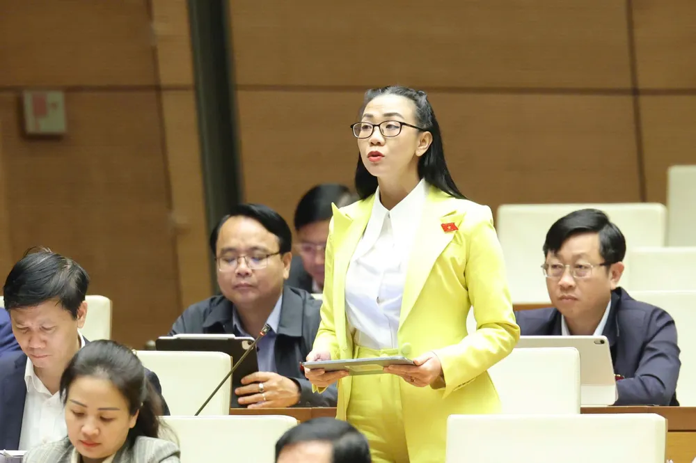 Đại biểu Trịnh Thị Tú Anh (Lâm Đồng).jpg