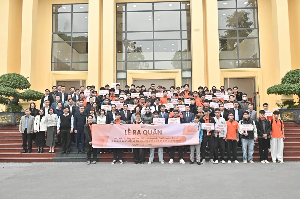 Trường ĐH FPT đưa sinh viên công nghệ về địa phương hỗ trợ triển khai Nghị quyết 57
