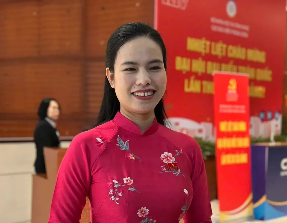 Đại biểu Nguyễn Ny Hương - Phó chủ tịch Ủy ban MTTQ, Bí thư Tỉnh Đoàn Hà Tĩnh.jpg