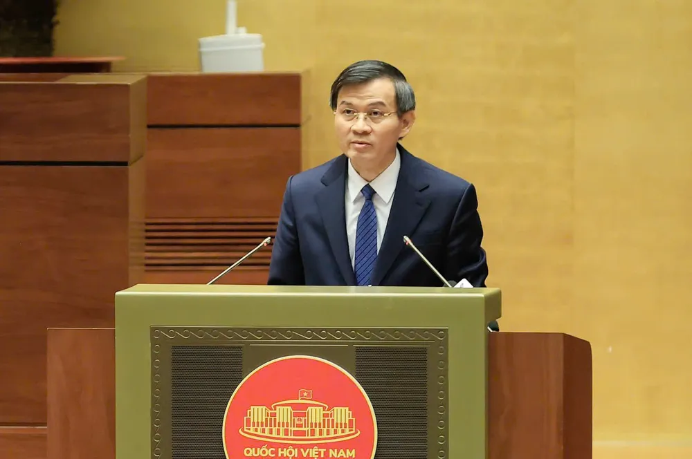 Giám đốc Học viện Chính trị quốc gia Hồ Chí Minh Đoàn Minh Huấn truyền đạt chuyên đề tại hội nghị, chiều 7-2. Ảnh QUANG PHÚC.jpg