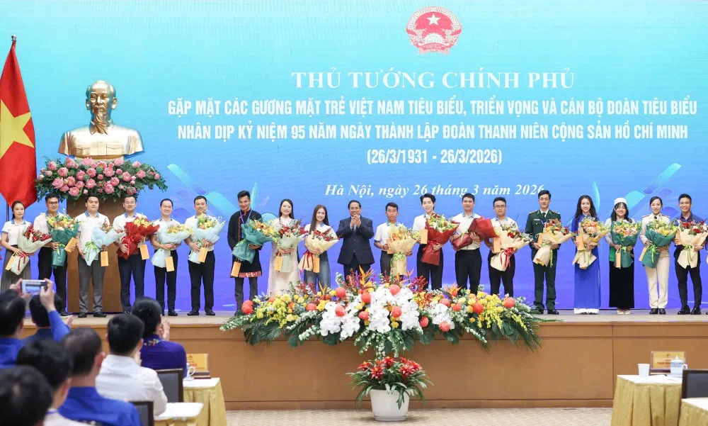 Thủ tướng Phạm Minh Chính gặp mặt các gương mặt trẻ Việt Nam tiêu biểu, triển vọng và cán bộ Đoàn tiêu biểu, chiều 26-3.jpg