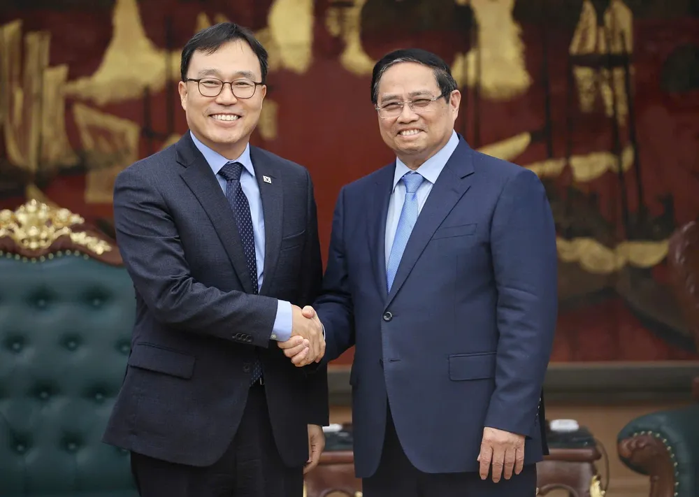 Thủ tướng Phạm Minh Chính tiếp ông Choi Young Sam, Đại sứ Hàn Quốc tại Việt Nam, chiều 1-4. (Ảnh VIẾT CHUNG).jpg