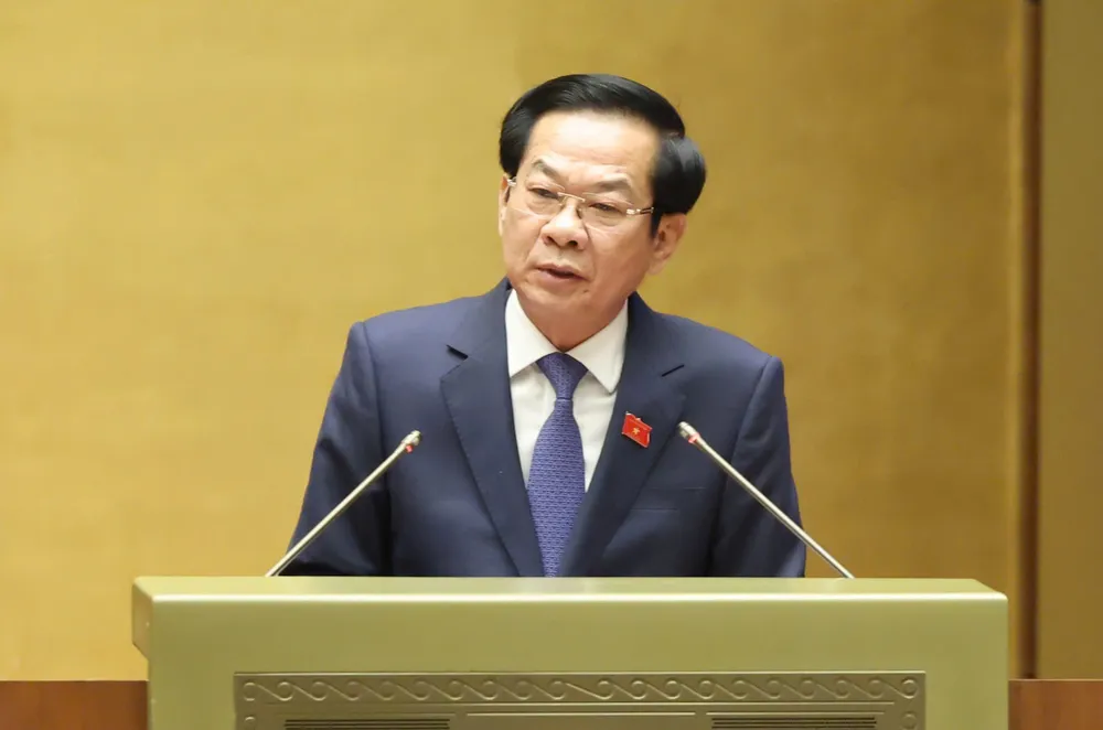 ộ trưởng Bộ Nội vụ Đỗ Thanh Bình phát biểu làm rõ các vấn đề đại biểu Quốc hội nêu, chiều 10-4.jpg