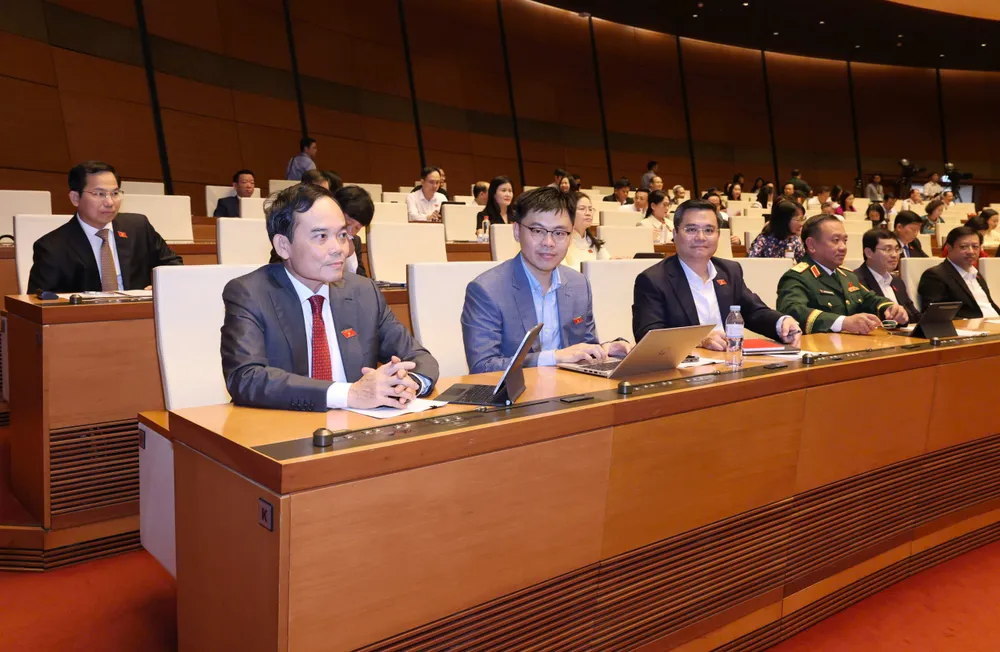 Các đại biểu dự họp chiều 20-4.jpg