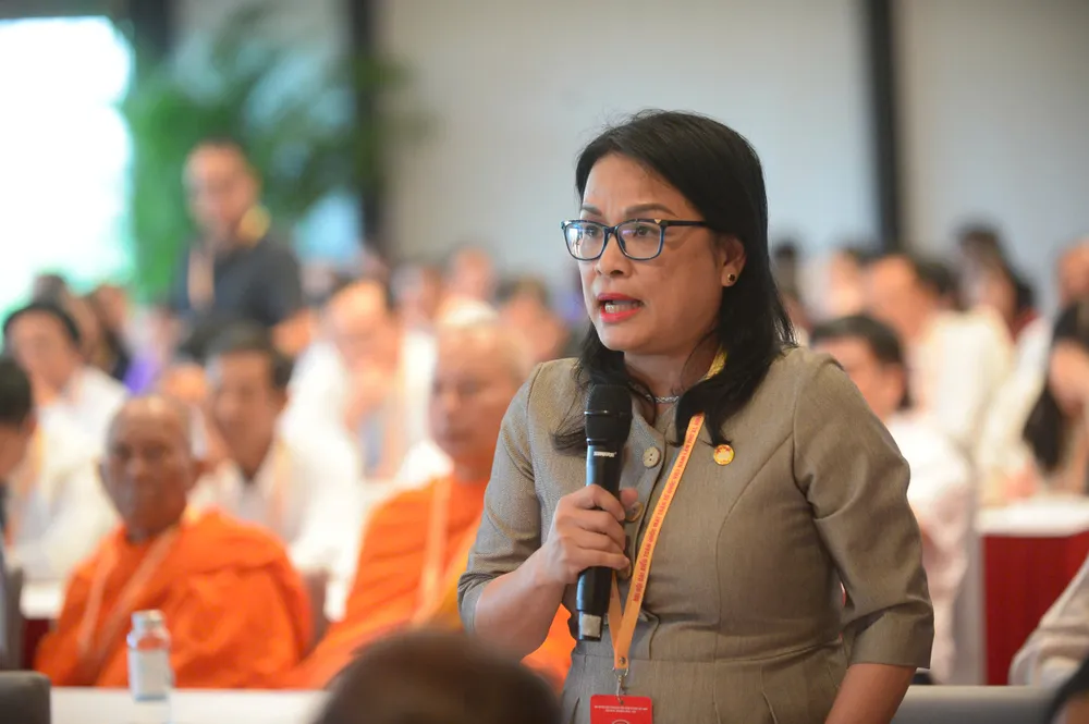 Cô Phương Lan.jpg