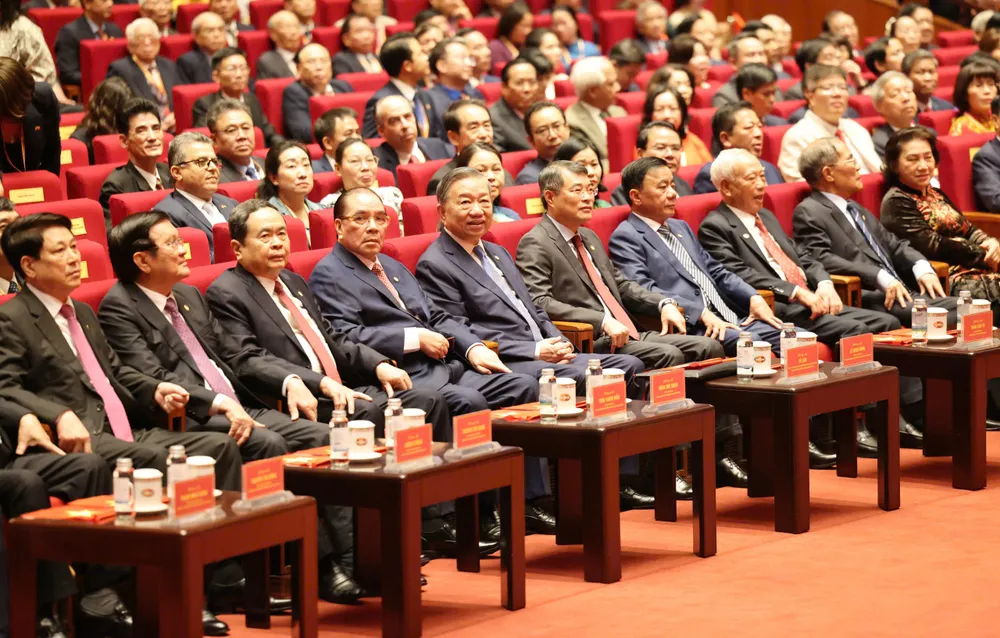 Tổng Bí thư, Chủ tịch nước Tô Lâm và các đại biểu tới dự đại hội, sáng 12-5. Ảnh QUANG PHÚC.jpg