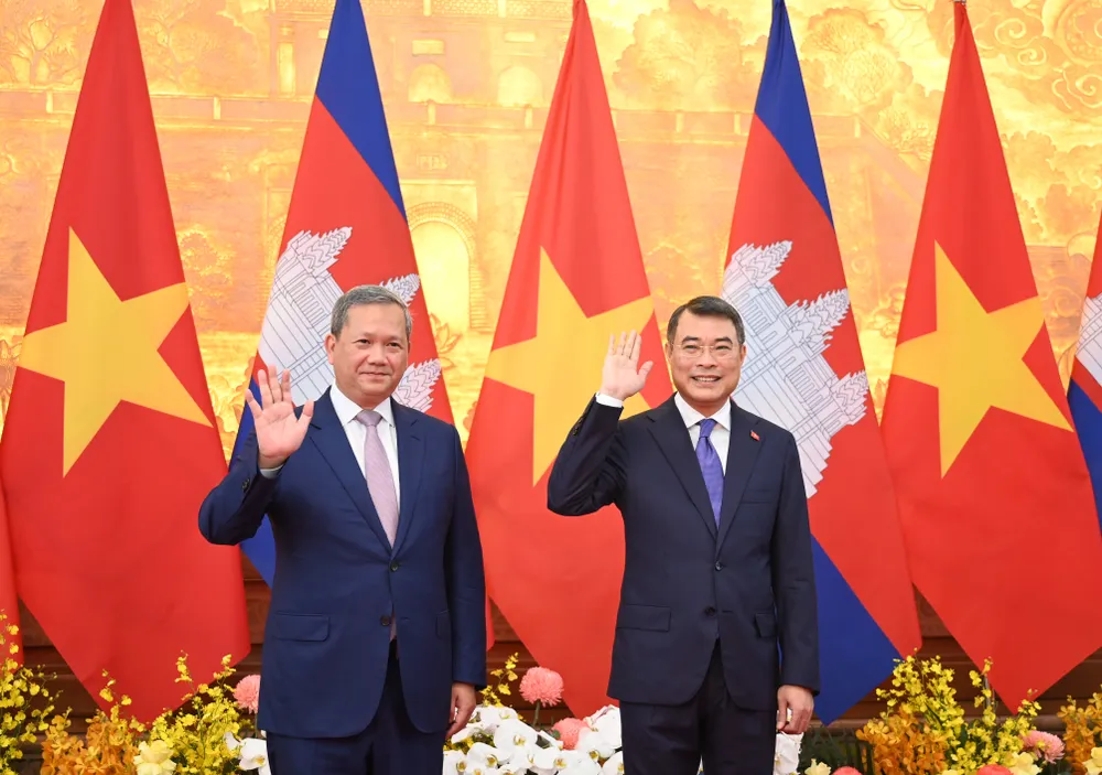 Thủ tướng Lê Minh Hưng và Thủ tướng Hun Manet. Ảnh: ĐỖ TRUNG