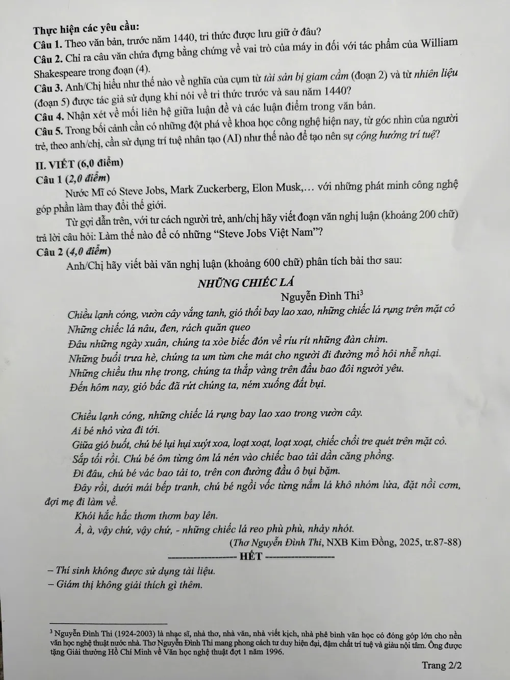Đề Văn sáng 11-6. Ảnh: PHAN THẢO