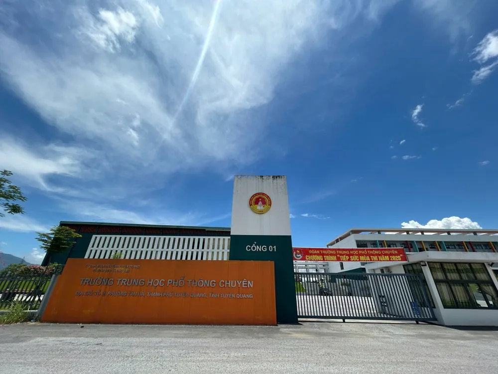 Trường THPT chuyên Tuyên Quang. Ảnh CHIẾN MINH