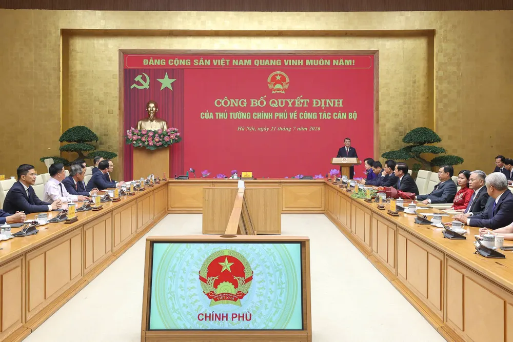 Quang cảnh buổi làm việc.jpg