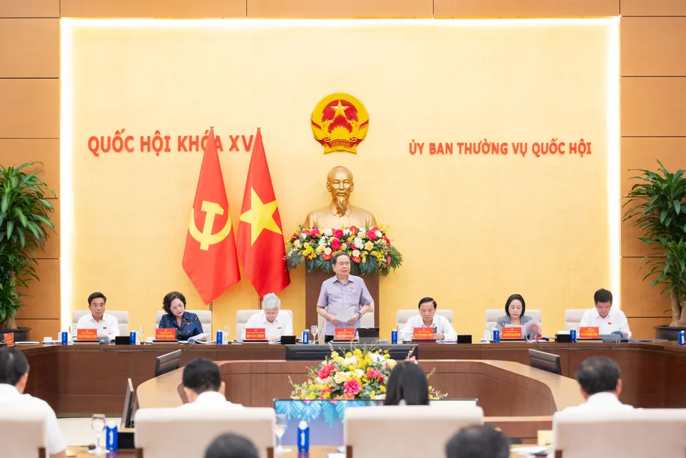 uang cảnh Hội nghị.jpg