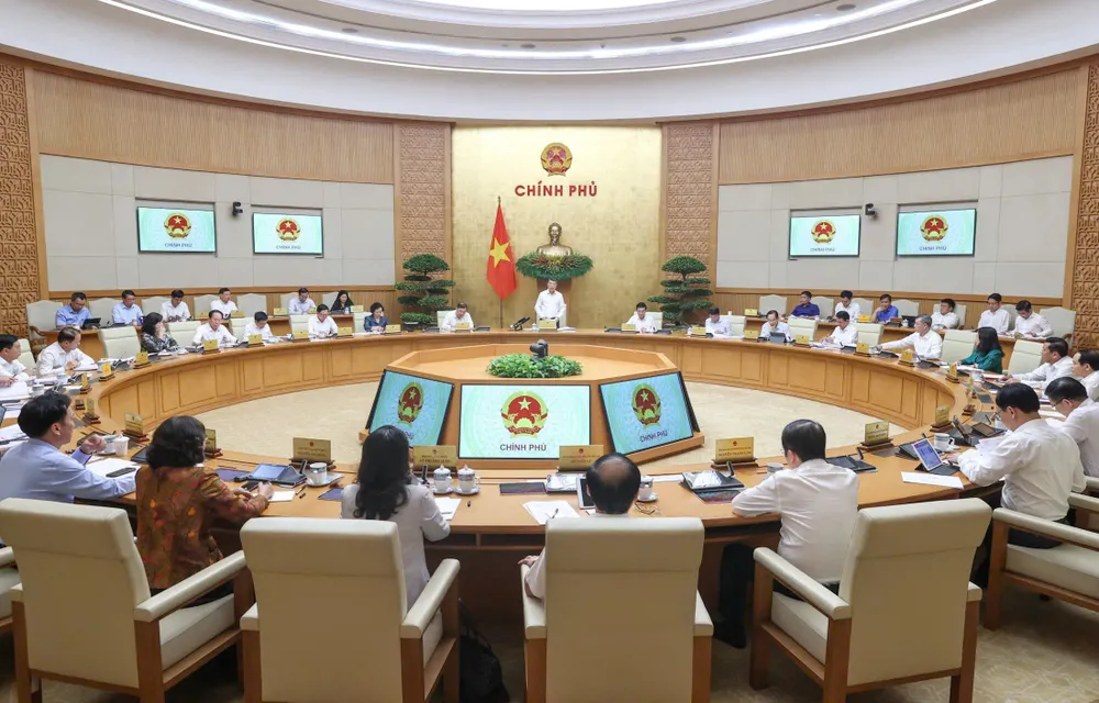 Chính phủ yêu cầu các bộ, ngành hoàn thành sắp xếp tổ chức bộ máy trong tháng 10. Ảnh: VIẾT CHUNG