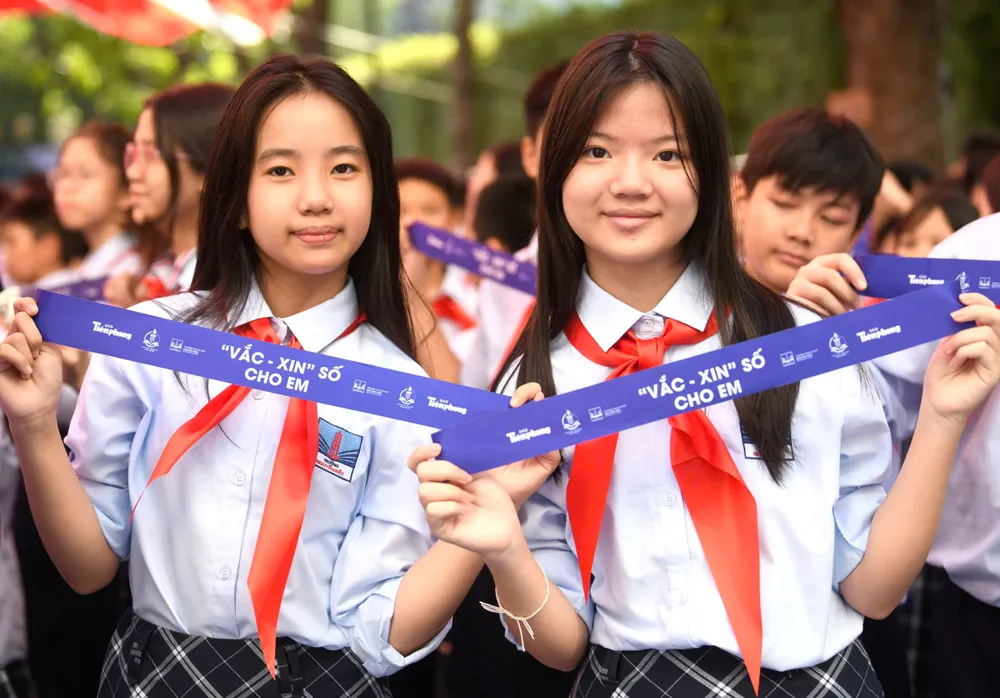 Các em học sinh tham gia diễn đàn “Điều em muốn nói 2026” với chủ đề “Vaccine số cho em”. Ảnh: DƯƠNG TRIỀU